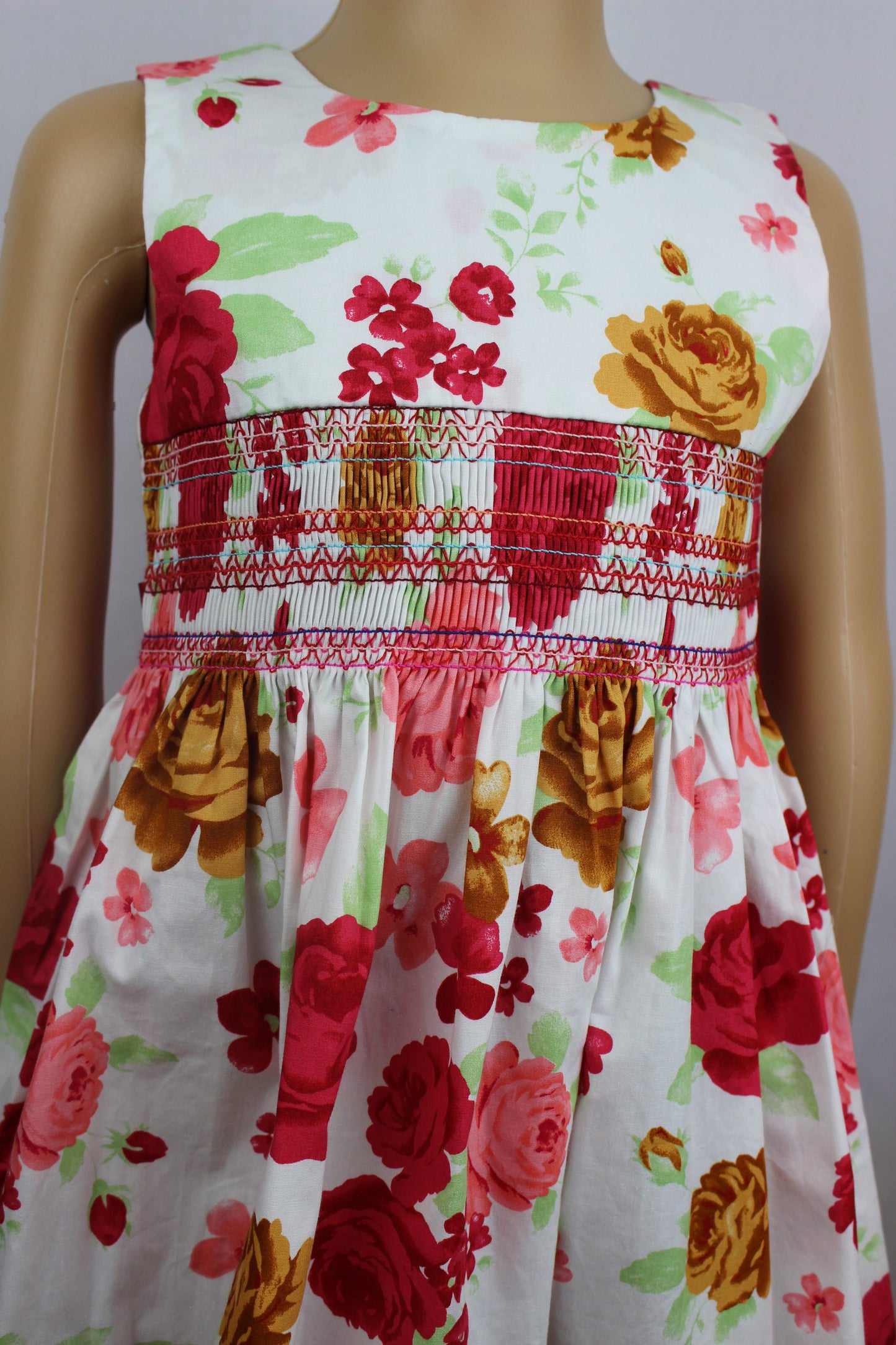 Red and white cotton floral smocked summer dress - V&US