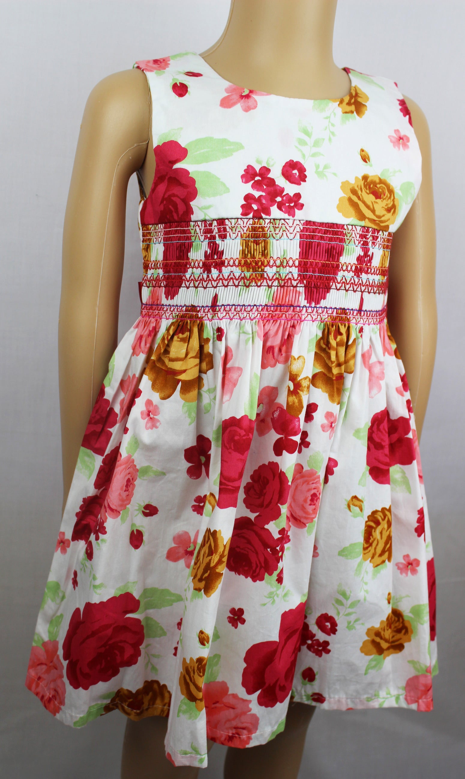 Red and white cotton floral smocked summer dress - V&US