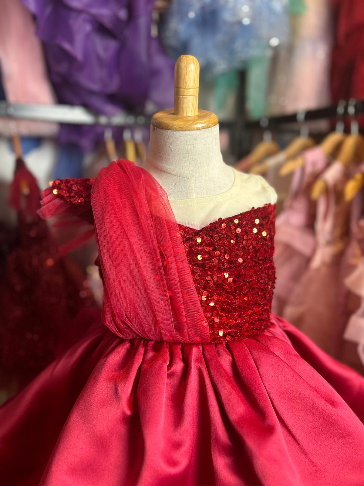 Red Beauty- Luxury dress