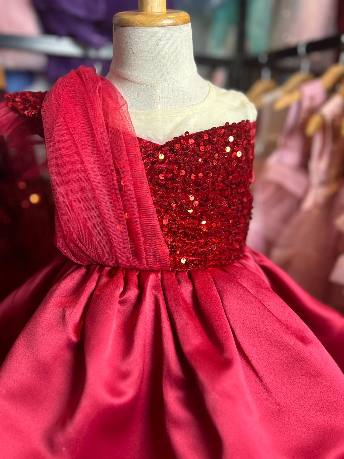 Red Beauty- Luxury dress