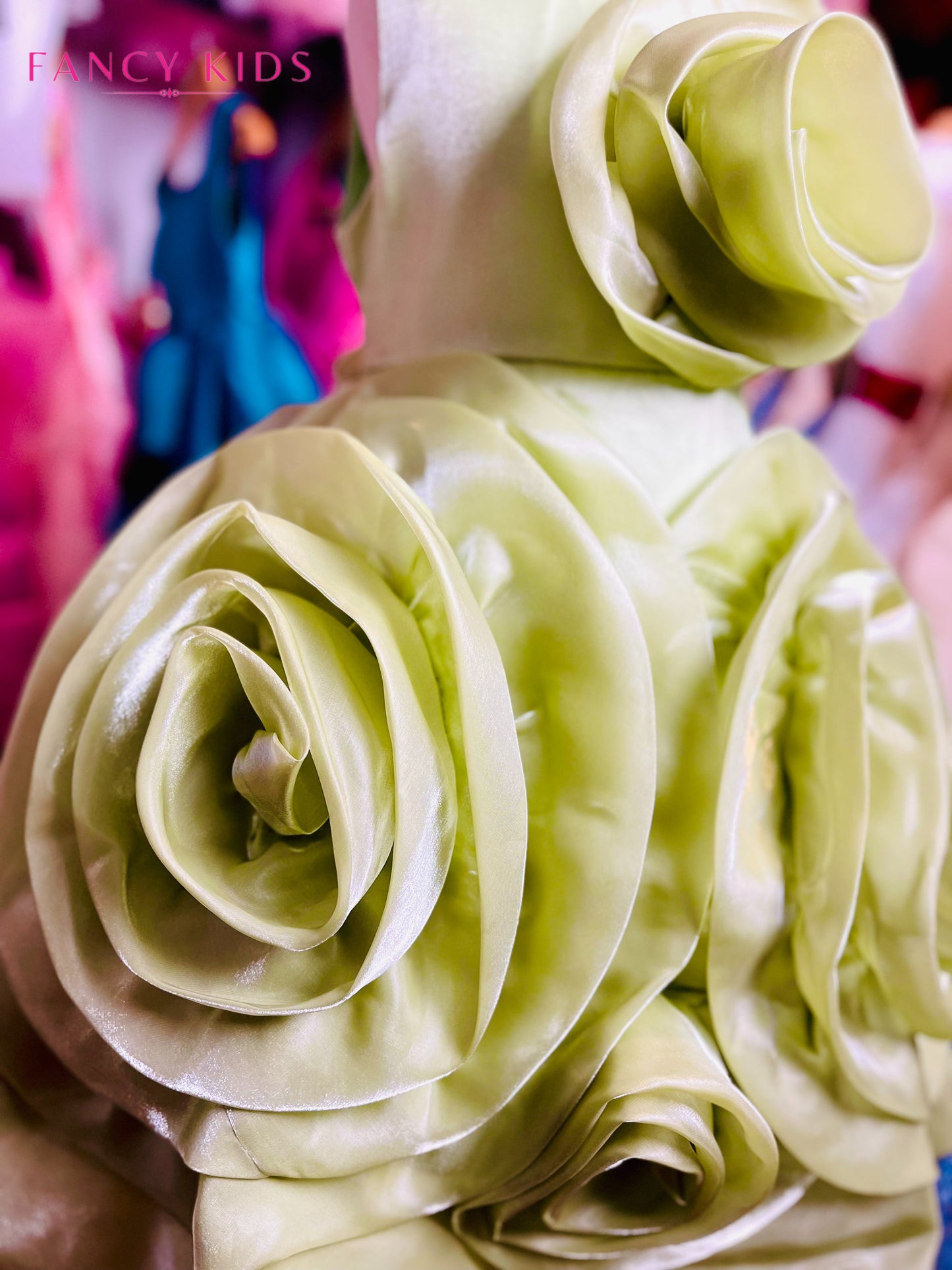 Stunner dress- light green