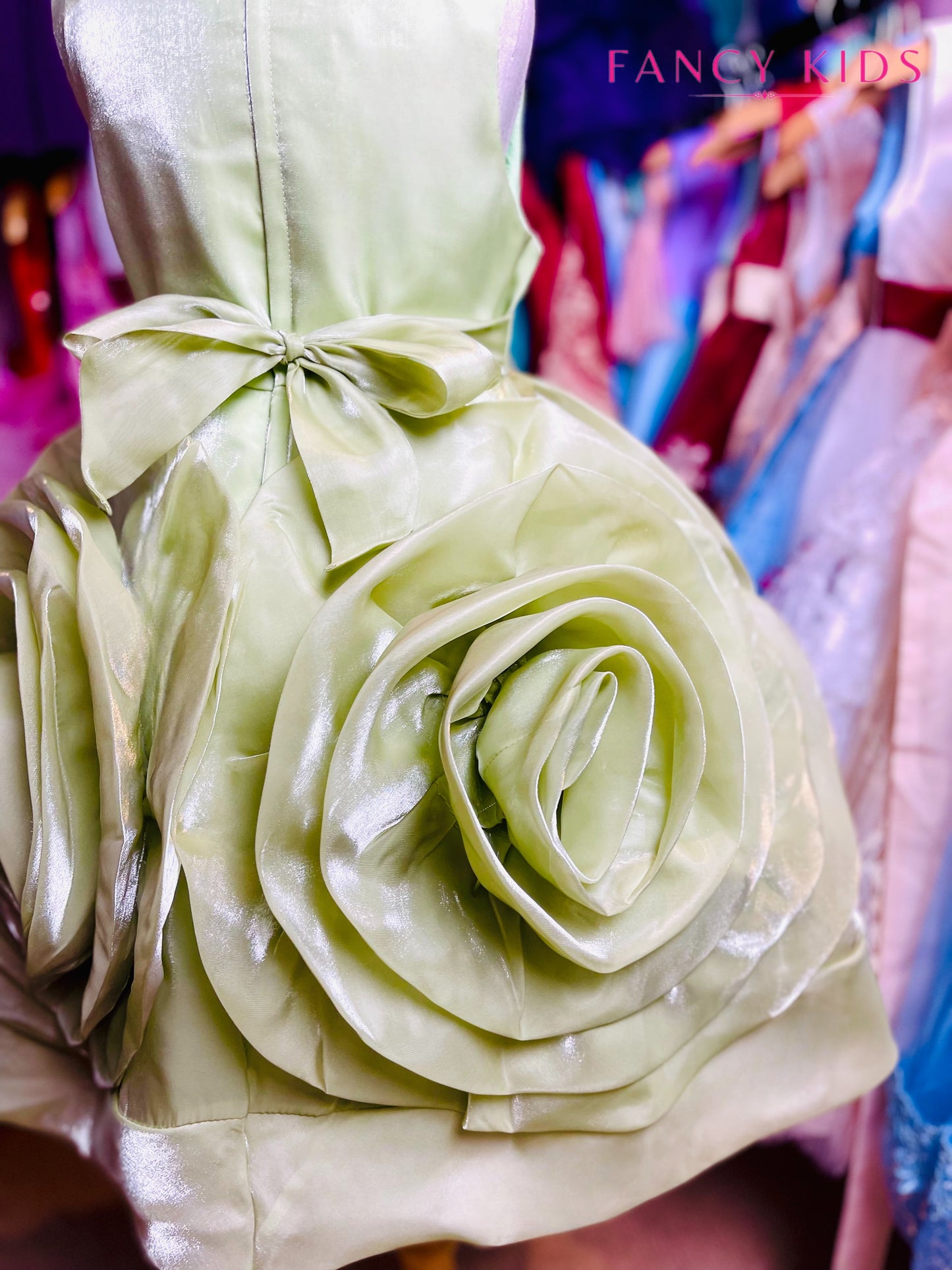 Stunner dress- light green